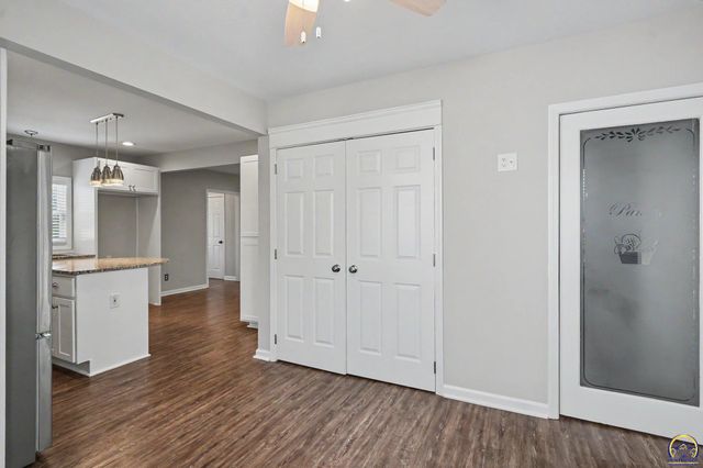 725 N Willie St, Olathe, KS 66061