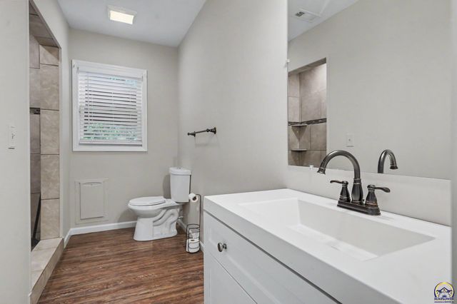 725 N Willie St, Olathe, KS 66061