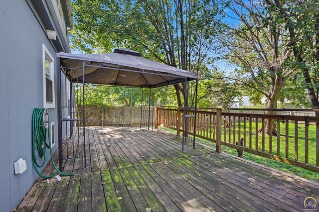 725 N Willie St, Olathe, KS 66061