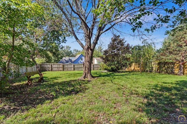 725 N Willie St, Olathe, KS 66061