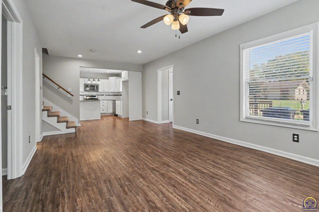 725 N Willie St, Olathe, KS 66061