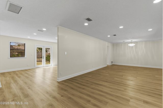 3962 EUNICE Road, Jacksonville, FL 32250