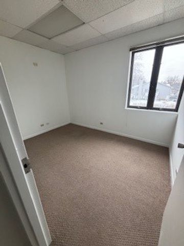 1999 75th Street 202, Woodridge, IL 60517