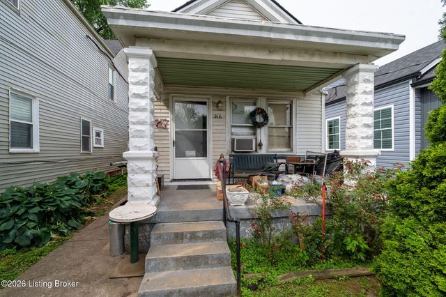 916 Ash St, Louisville, KY 40217
