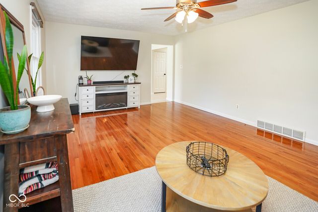 310 Grassyfork Lane, Martinsville, IN 46151