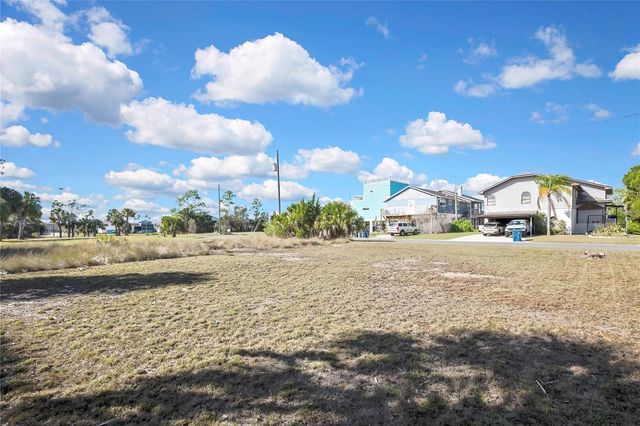 3202 ROSE ARBOR DRIVE, Hernando Beach, FL 34607