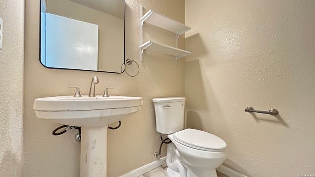 2410 GEM OAK, San Antonio, TX 78232