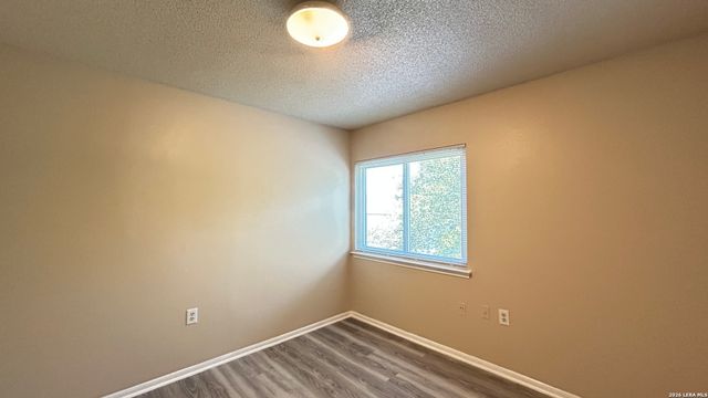 2410 GEM OAK, San Antonio, TX 78232