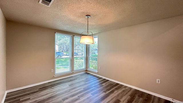 2410 GEM OAK, San Antonio, TX 78232