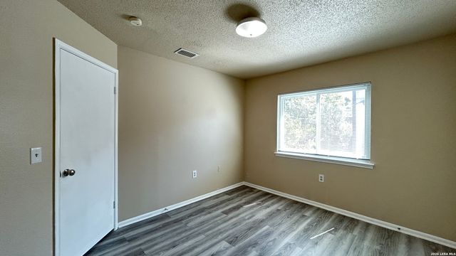 2410 GEM OAK, San Antonio, TX 78232