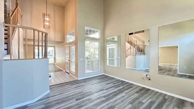 2410 GEM OAK, San Antonio, TX 78232
