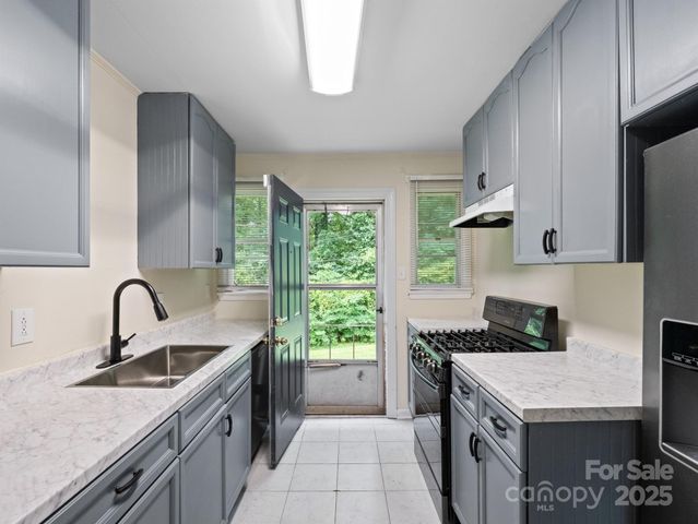 3122 Marlborough Road, Charlotte, NC 28208