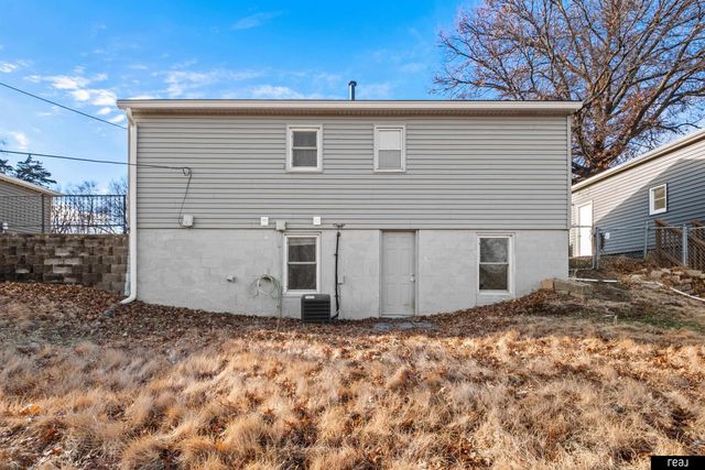 7347 S 72nd Avenue, La Vista, NE 68128