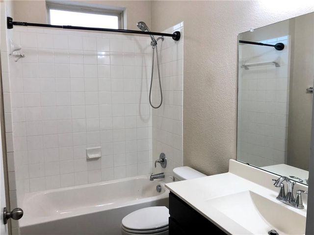 629 Loma Cedro BND, Leander, TX 78641