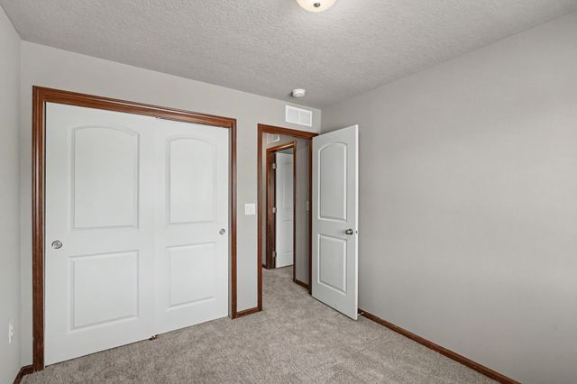 1239 NE 7th Lane, Ankeny, IA 50021