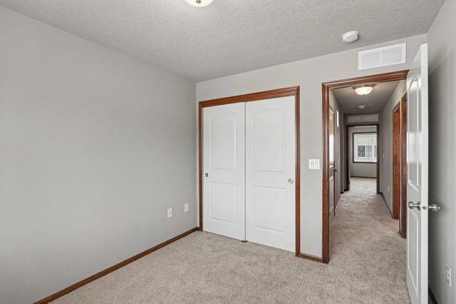 1239 NE 7th Lane, Ankeny, IA 50021