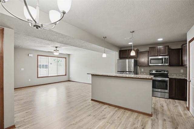 1239 NE 7th Lane, Ankeny, IA 50021