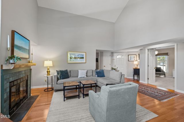 105 Elmwood Circle, Chapel Hill, NC 27514