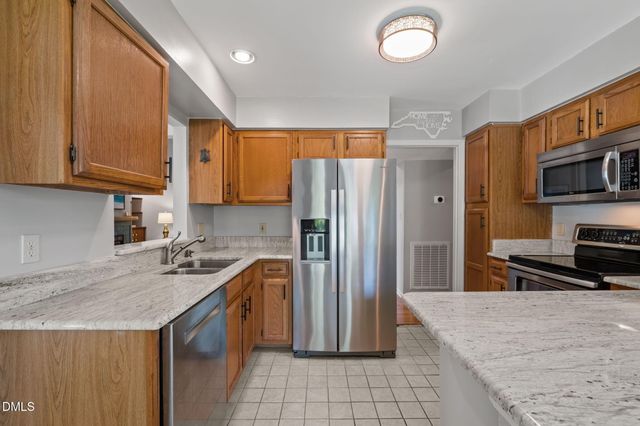 105 Elmwood Circle, Chapel Hill, NC 27514