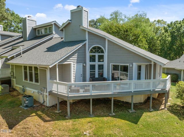 105 Elmwood Circle, Chapel Hill, NC 27514