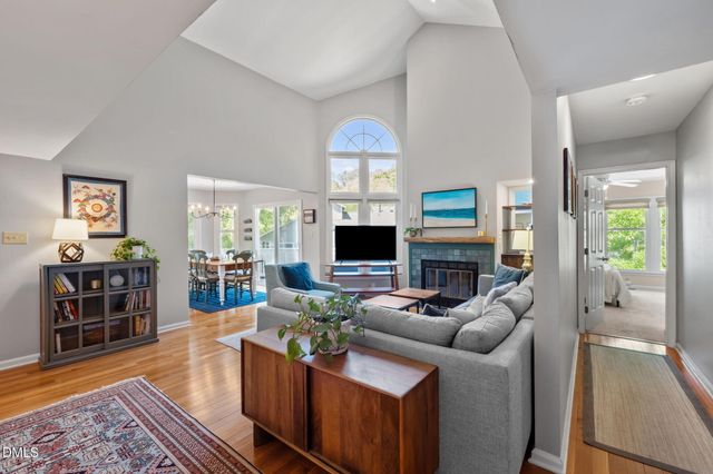 105 Elmwood Circle, Chapel Hill, NC 27514