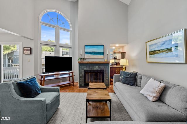 105 Elmwood Circle, Chapel Hill, NC 27514