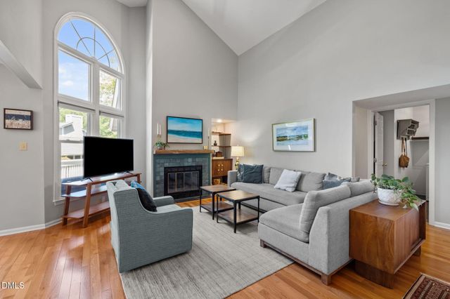 105 Elmwood Circle, Chapel Hill, NC 27514