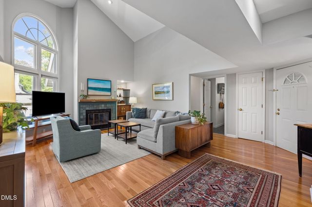 105 Elmwood Circle, Chapel Hill, NC 27514