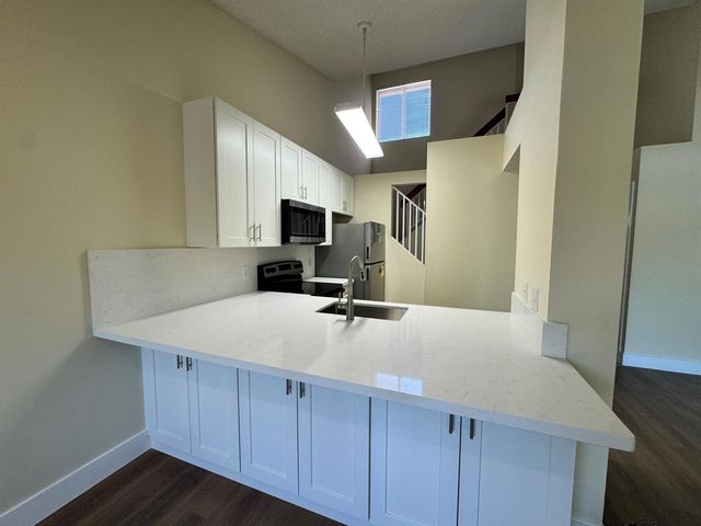 938 Coral Club Drive 938, Coral Springs, FL 33071