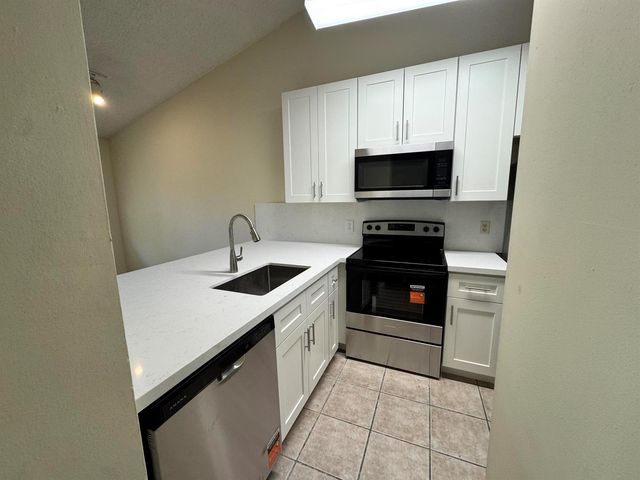 938 Coral Club Drive 938, Coral Springs, FL 33071