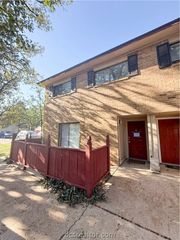 2402 Blanco Drive B, College Station, TX 77845