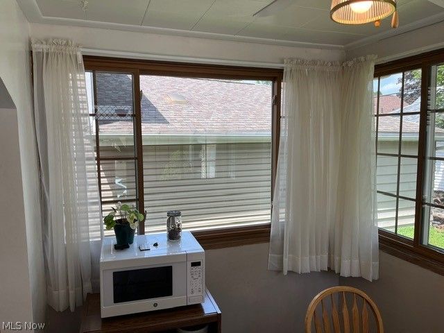 1240 Ridge Road NW, Canton, OH 44703