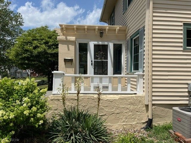 1240 Ridge Road NW, Canton, OH 44703
