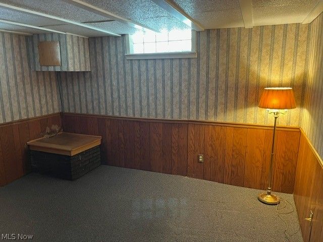 1240 Ridge Road NW, Canton, OH 44703