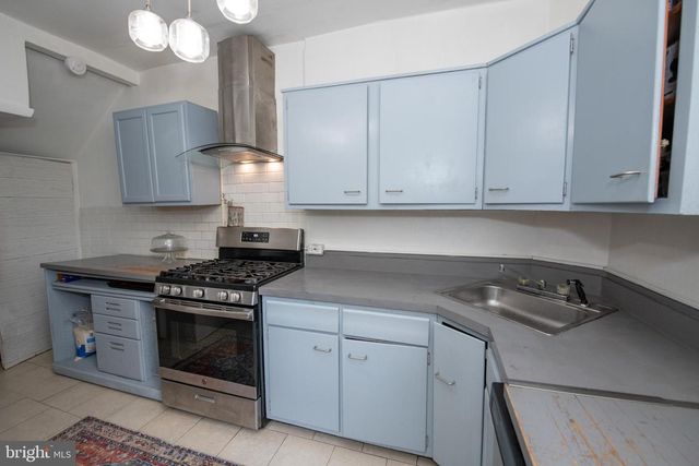 2744 PRATT ST, Philadelphia, PA 19137