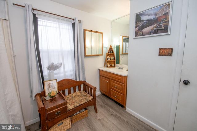 2744 PRATT ST, Philadelphia, PA 19137