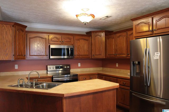 2059 MAPLEWOOD LANE, Clanton, AL 35045