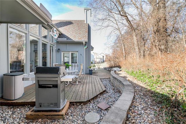 12715 Grant Street, Overland Park, KS 66213