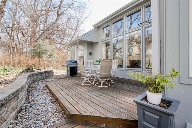 12715 Grant Street, Overland Park, KS 66213