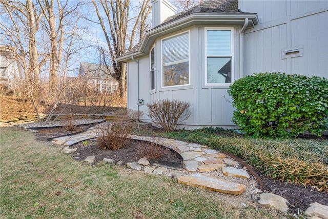 12715 Grant Street, Overland Park, KS 66213