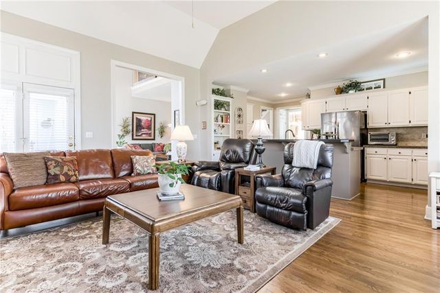 12715 Grant Street, Overland Park, KS 66213