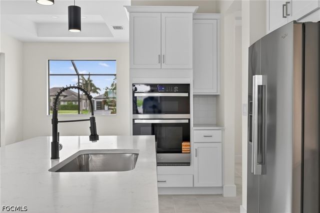 817 NW 38th PL, Cape Coral, FL 33993