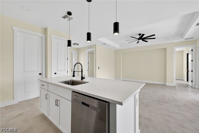 817 NW 38th PL, Cape Coral, FL 33993