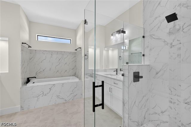 817 NW 38th PL, Cape Coral, FL 33993
