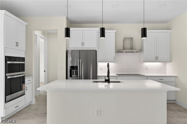 817 NW 38th PL, Cape Coral, FL 33993