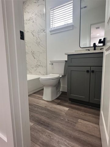 5420 Aldine Bender E Road, Houston, TX 77032