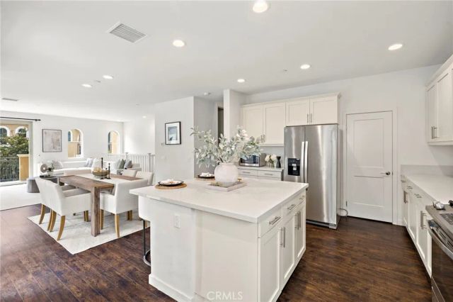 410 Coyote Pass, Lake Forest, CA 92610