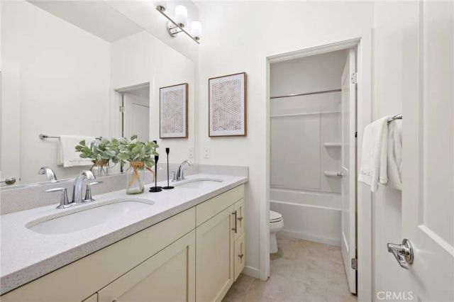 410 Coyote Pass, Lake Forest, CA 92610