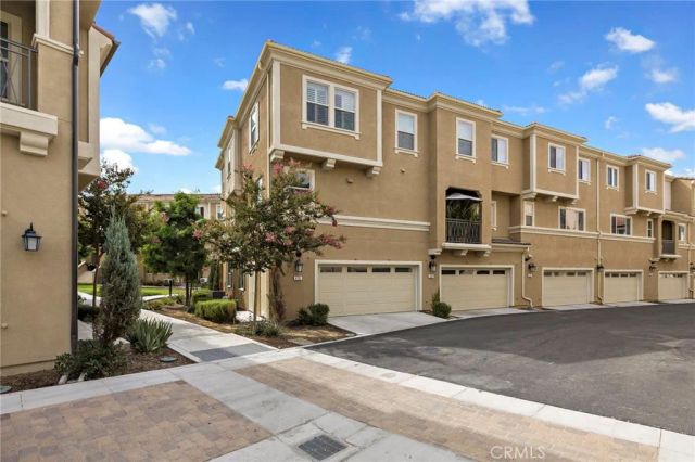 410 Coyote Pass, Lake Forest, CA 92610