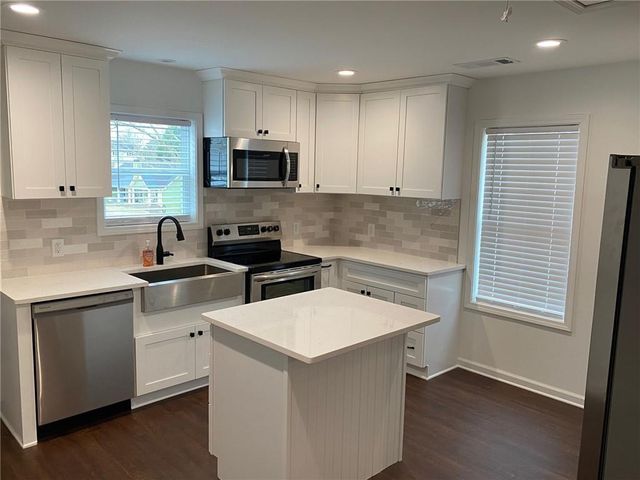 5919 River Road, Flowery Branch, GA 30542